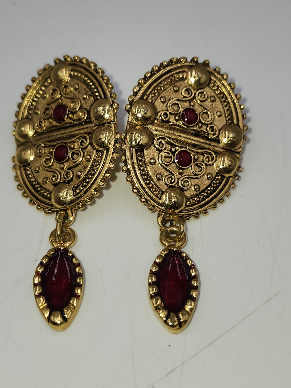 Vintage Gold-Tone Filigree Drop Earrings Red Stones Dangle